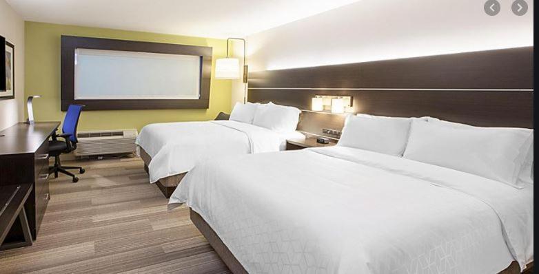 Holiday Inn Express Hotel & Suites Woodland Hills By Ihg Los Angeles Exterior foto