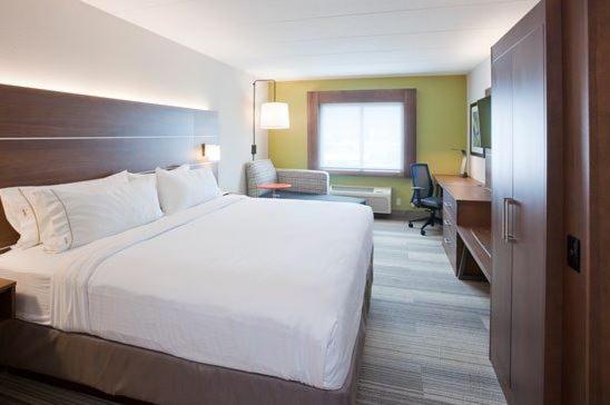 Holiday Inn Express Hotel & Suites Woodland Hills By Ihg Los Angeles Exterior foto
