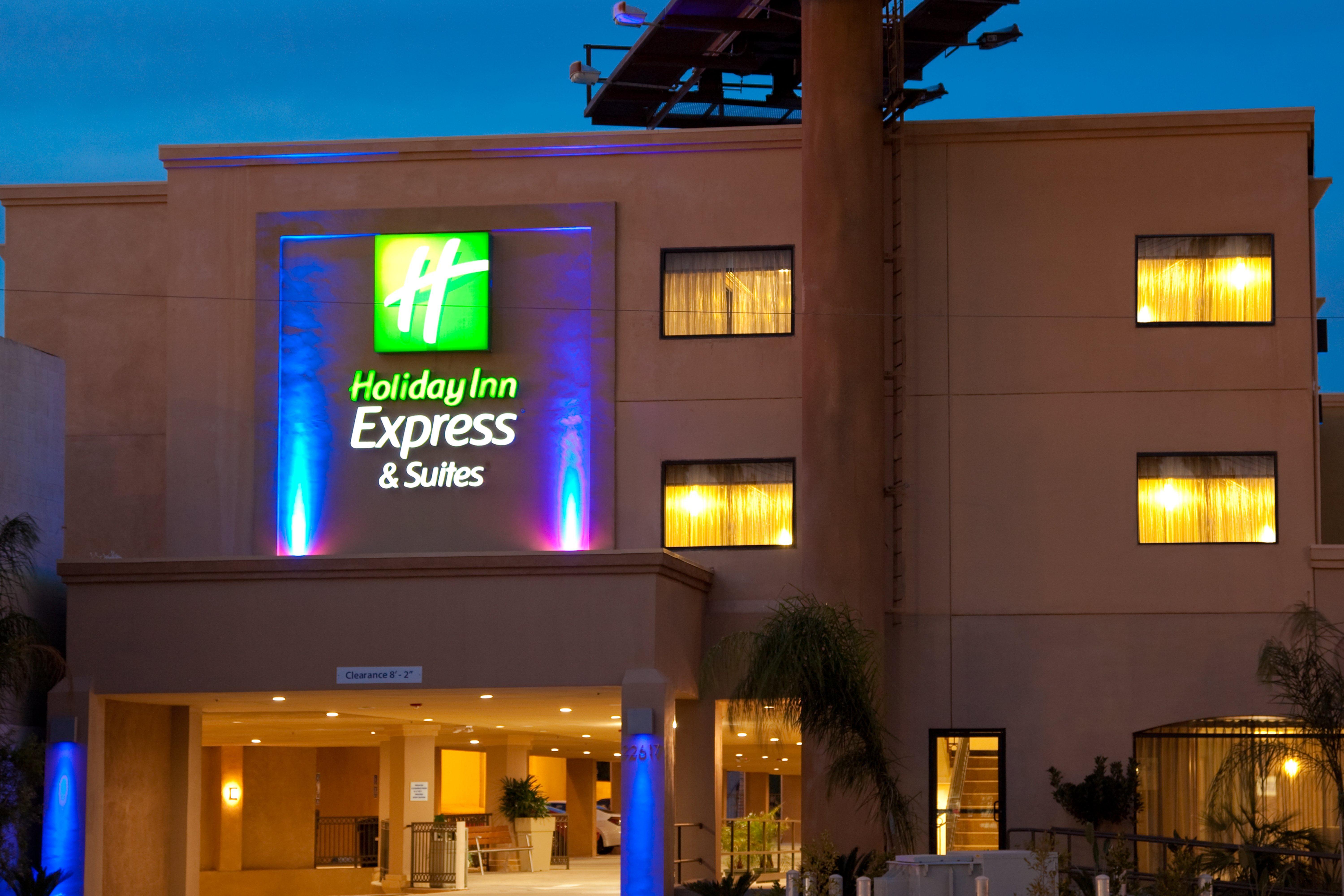 Holiday Inn Express Hotel & Suites Woodland Hills By Ihg Los Angeles Exterior foto
