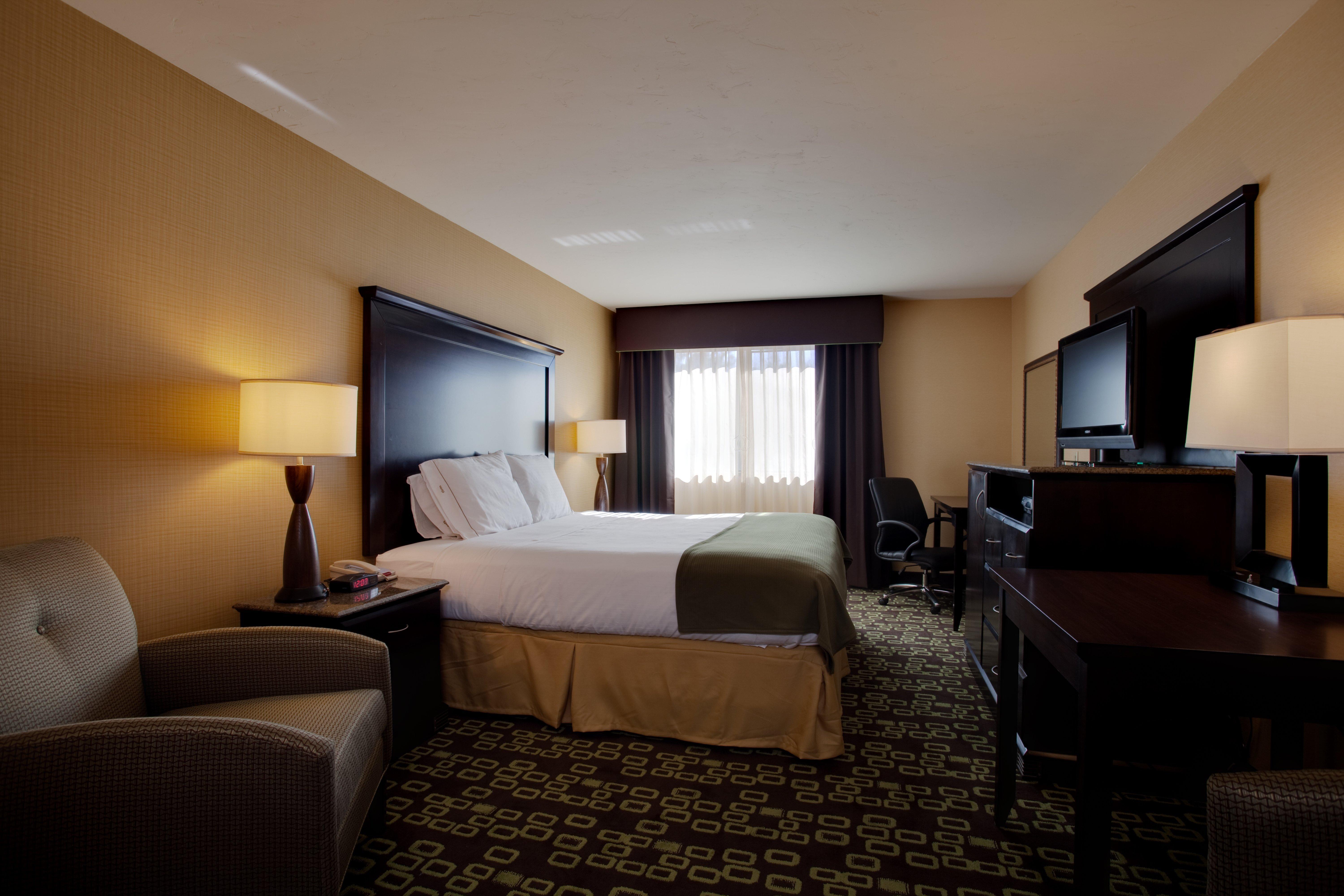 Holiday Inn Express Hotel & Suites Woodland Hills By Ihg Los Angeles Exterior foto