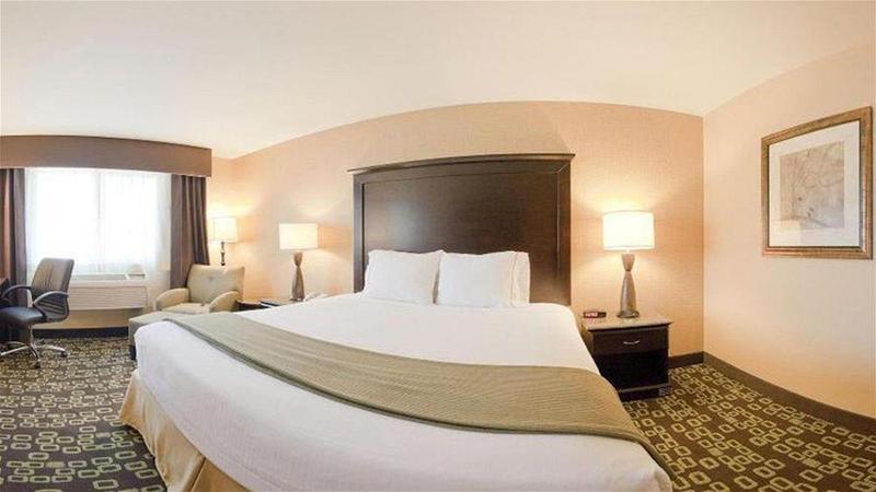 Holiday Inn Express Hotel & Suites Woodland Hills By Ihg Los Angeles Exterior foto