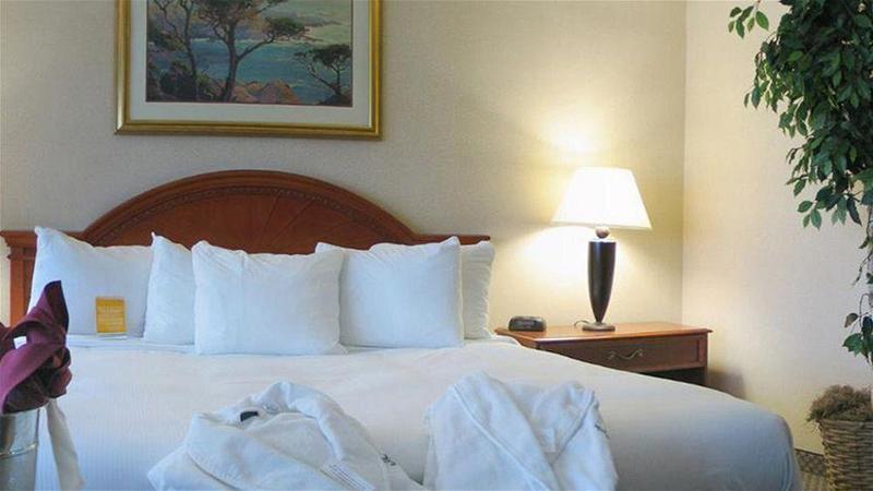 Holiday Inn Express Hotel & Suites Woodland Hills By Ihg Los Angeles Exterior foto
